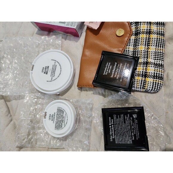 New Makeup Beauty Lot Powder, Concealer, Blush, Brushes, Eye, Primer with Bag - Picture 7 of 7